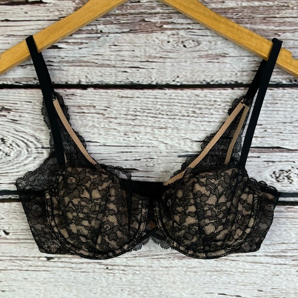 Victoria’s Secret Very Sexy Balconet Black Lace Nude Lined Bra Size 34B Foam Cup - Picture 1 of 12